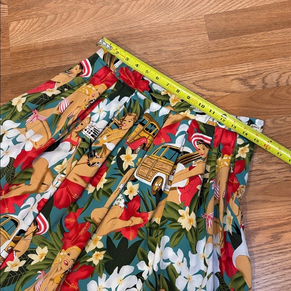 Grace Karin vibrant tropical red and yellow novelty patterned mini skirt. Size M - Picture 17 of 17